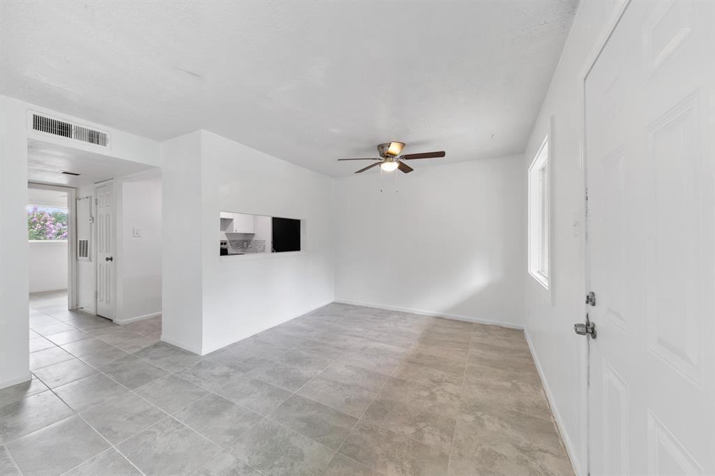 1312 West Adoue Street - Photo 7 of 13