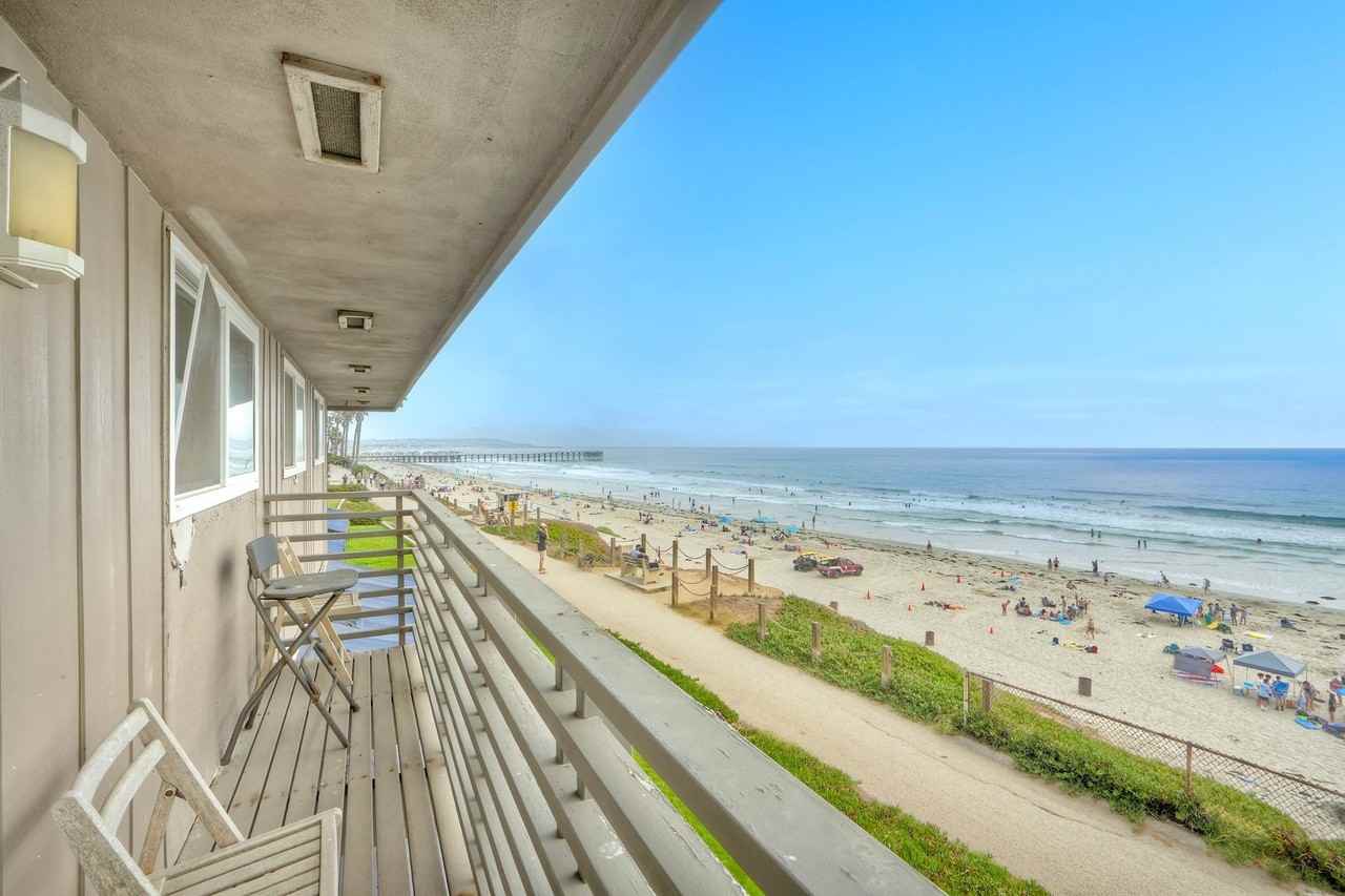 615 Law Street - Photo 2 of 28