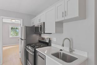 1953 19th Pl SE - Photo 1 of 1