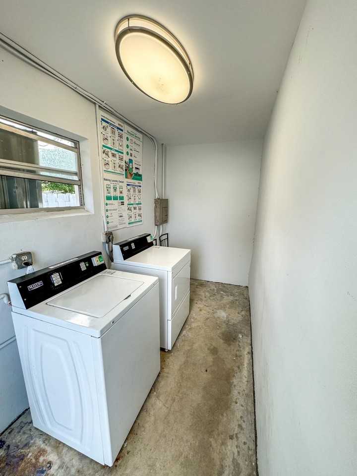 1500 Forest Hill Boulevard - Photo 3 of 3