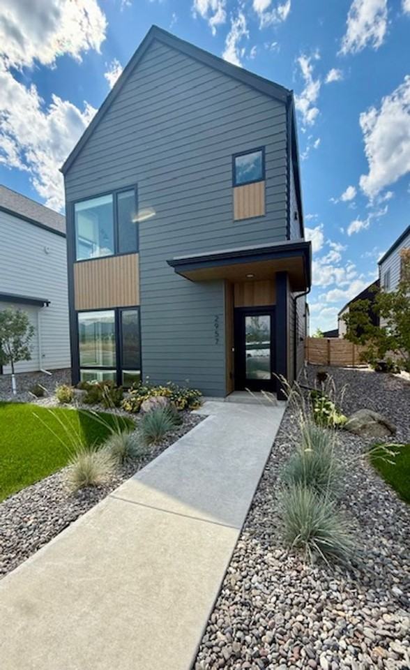 2957 S 27th Ave - Photo 2 of 50