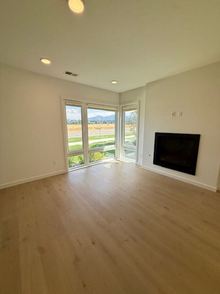 2957 S 27th Ave - Photo 6 of 50