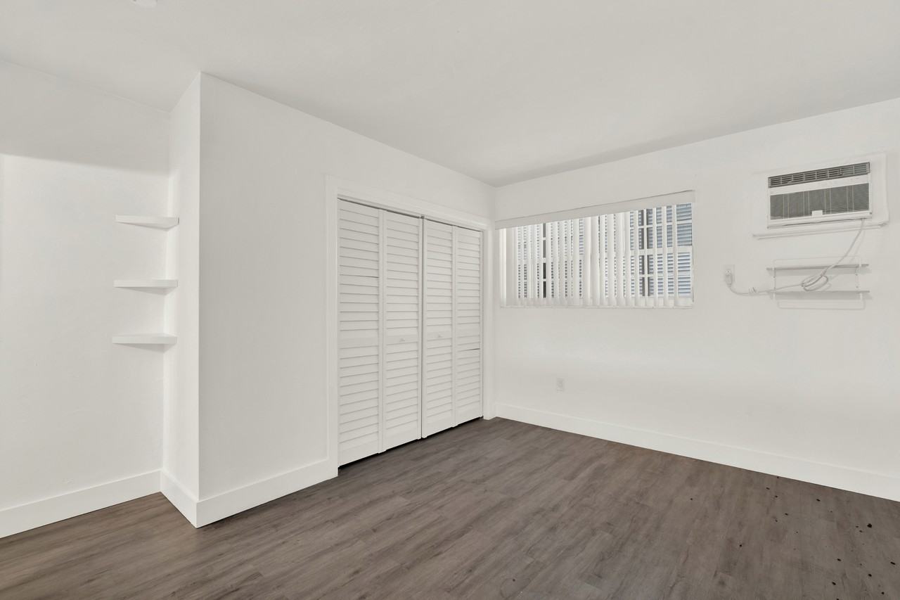 426 Santander Ave. - Photo 7 of 13