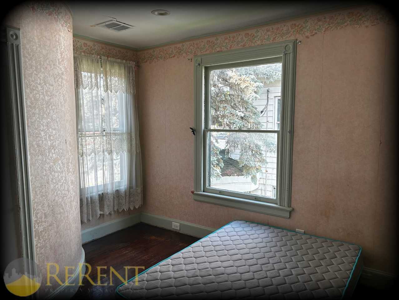 130 Main St - Photo 3 of 15