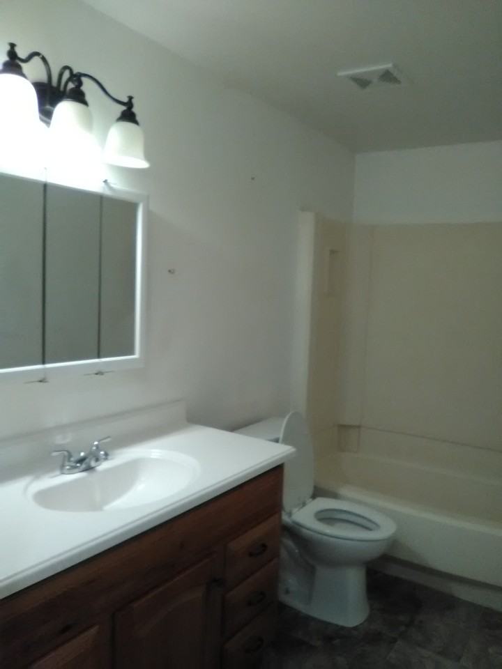 Whispering Pines - Photo 7 of 9