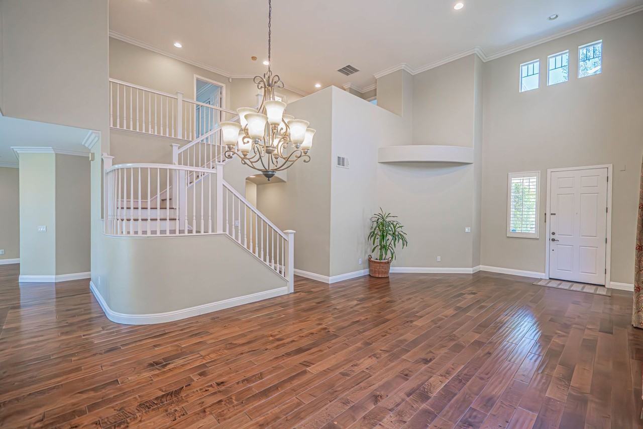 23926 Rancho Ct - Photo 2 of 50