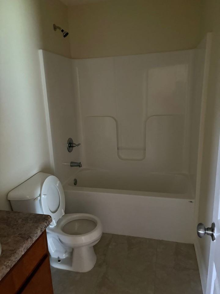 1231 Ball Park Ave Ne - Photo 7 of 10