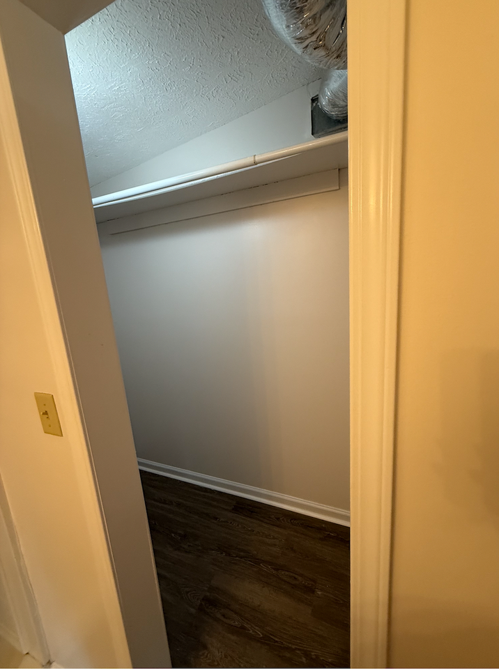 53 Park Ln - Photo 6 of 13