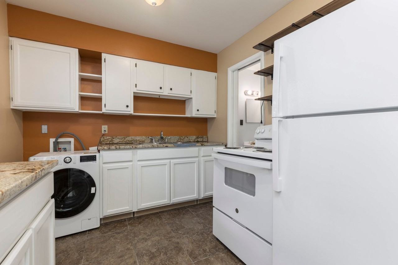 3412 Taylorsville Rd #3 - Photo 6 of 26