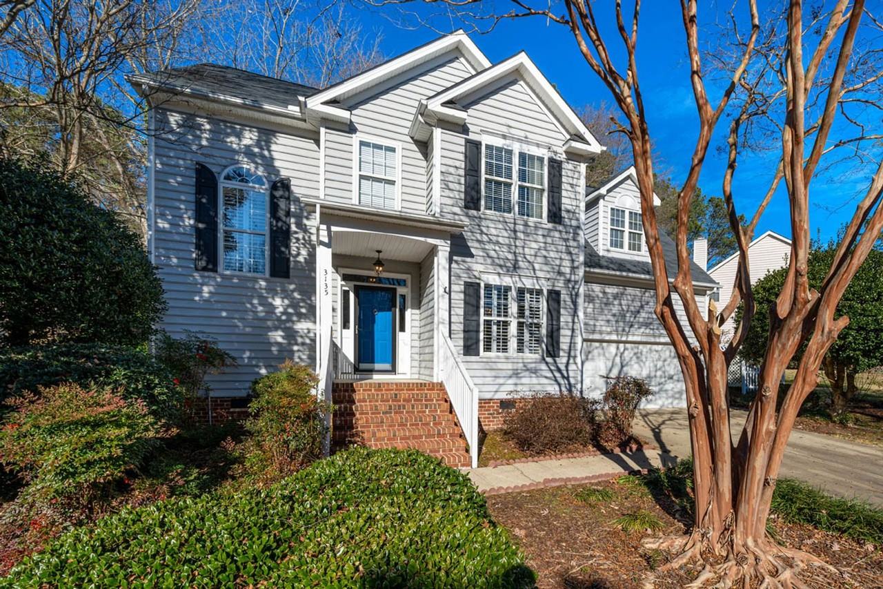 3135 Lariat Ridge Dr - Photo 3 of 44