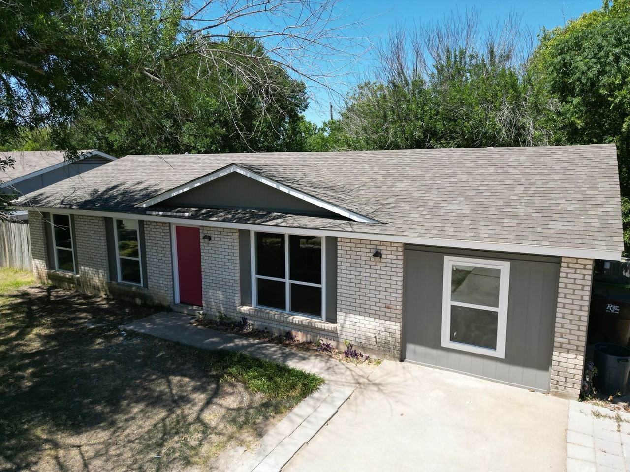 1907 Bradmore Dr - Photo 2 of 11