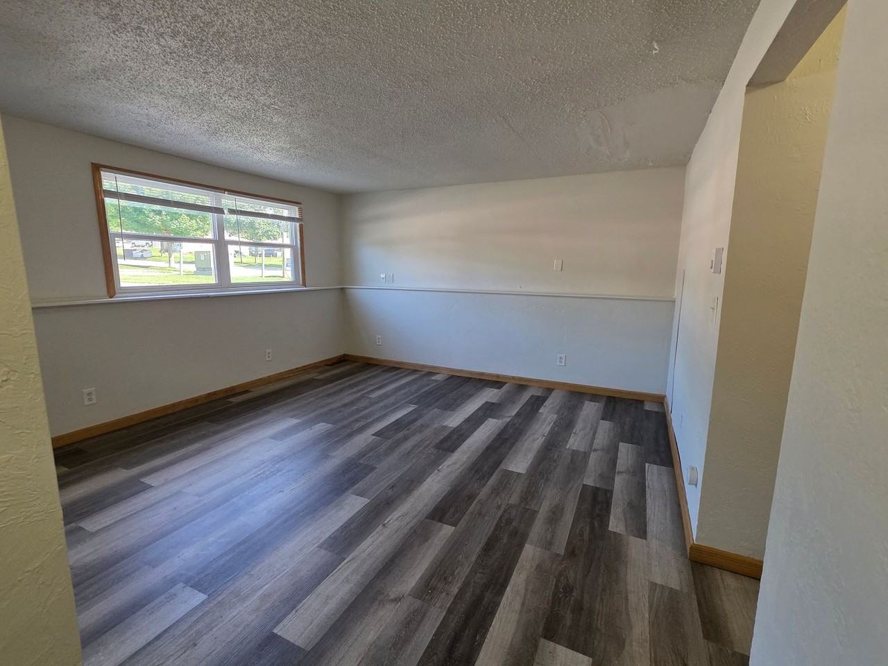 Imperial Heights -2096 - Photo 2 of 23