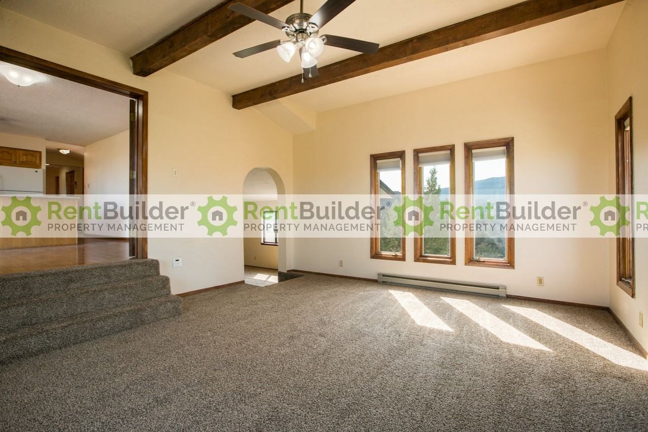 10 Aspen Rd - Photo 6 of 25