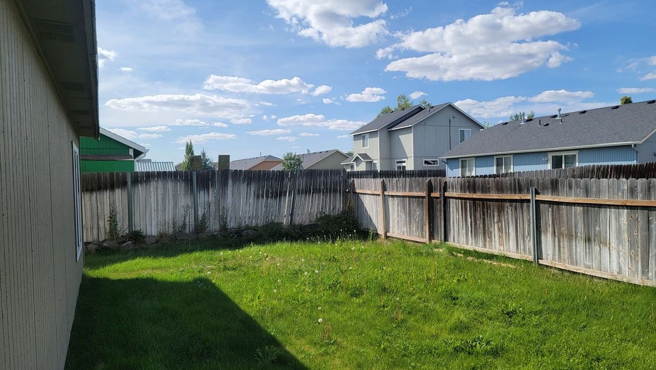 12518 W 5th Ave - Photo 3 of 16