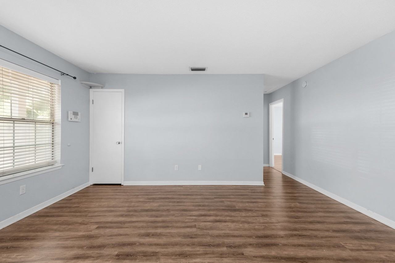 10150 Guidy Lane - Photo 3 of 18