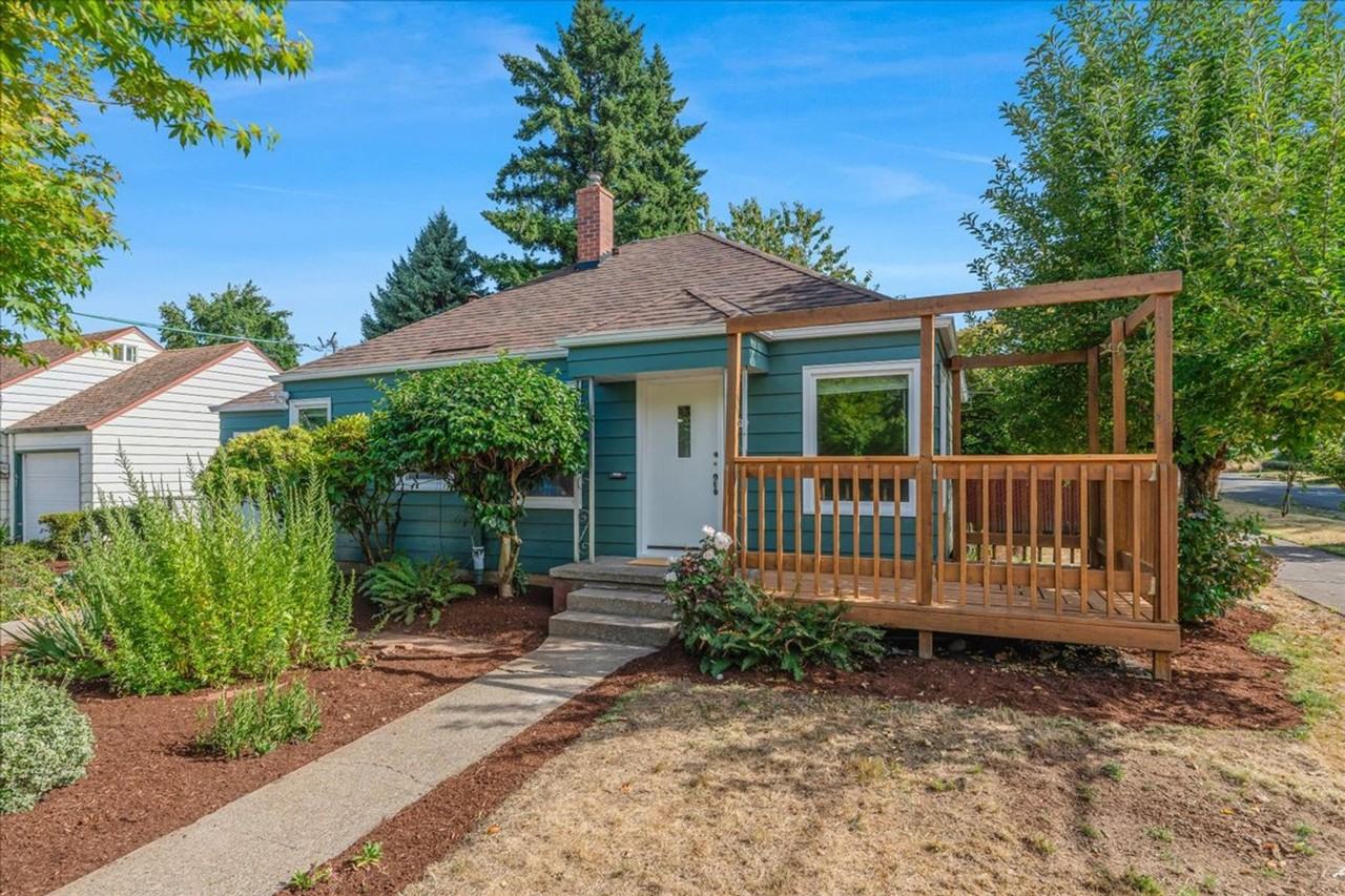 8604 Se Yamhill St - Photo 3 of 26