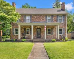 featured image of Carolyn Dr