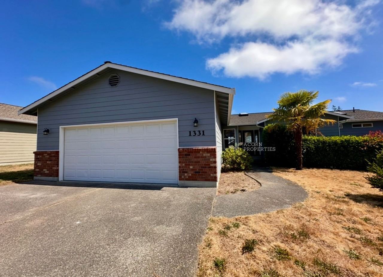 1331 Sw Harbor Vista Cir - Photo 2 of 47