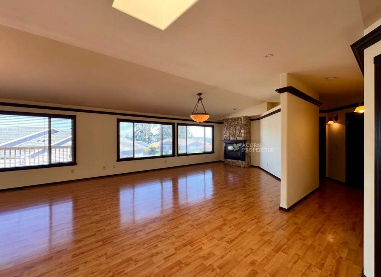 1331 Sw Harbor Vista Cir - Photo 7 of 47