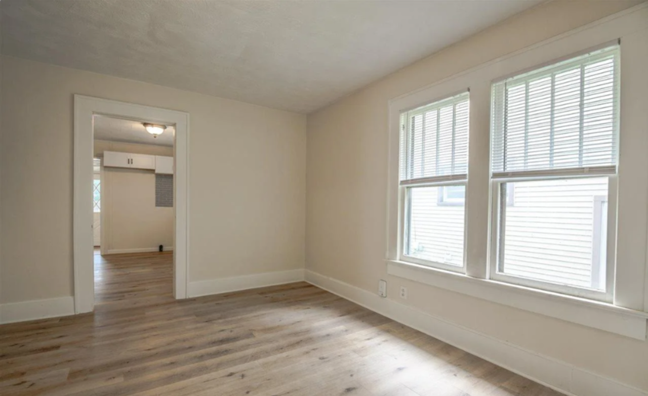 38 S 20th St - Photo 7 of 10