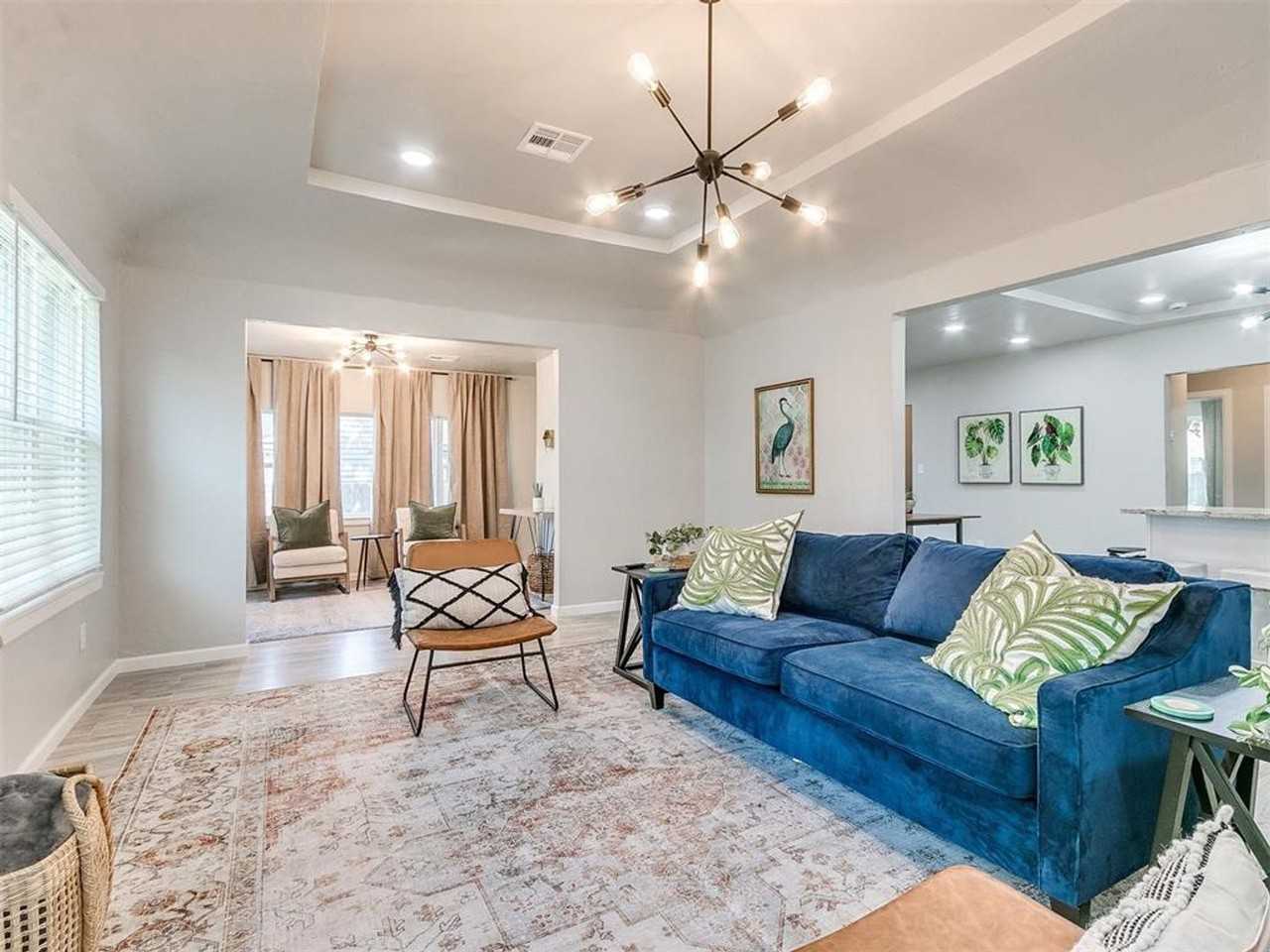 2040 Nw 20th St - Photo 5 of 29