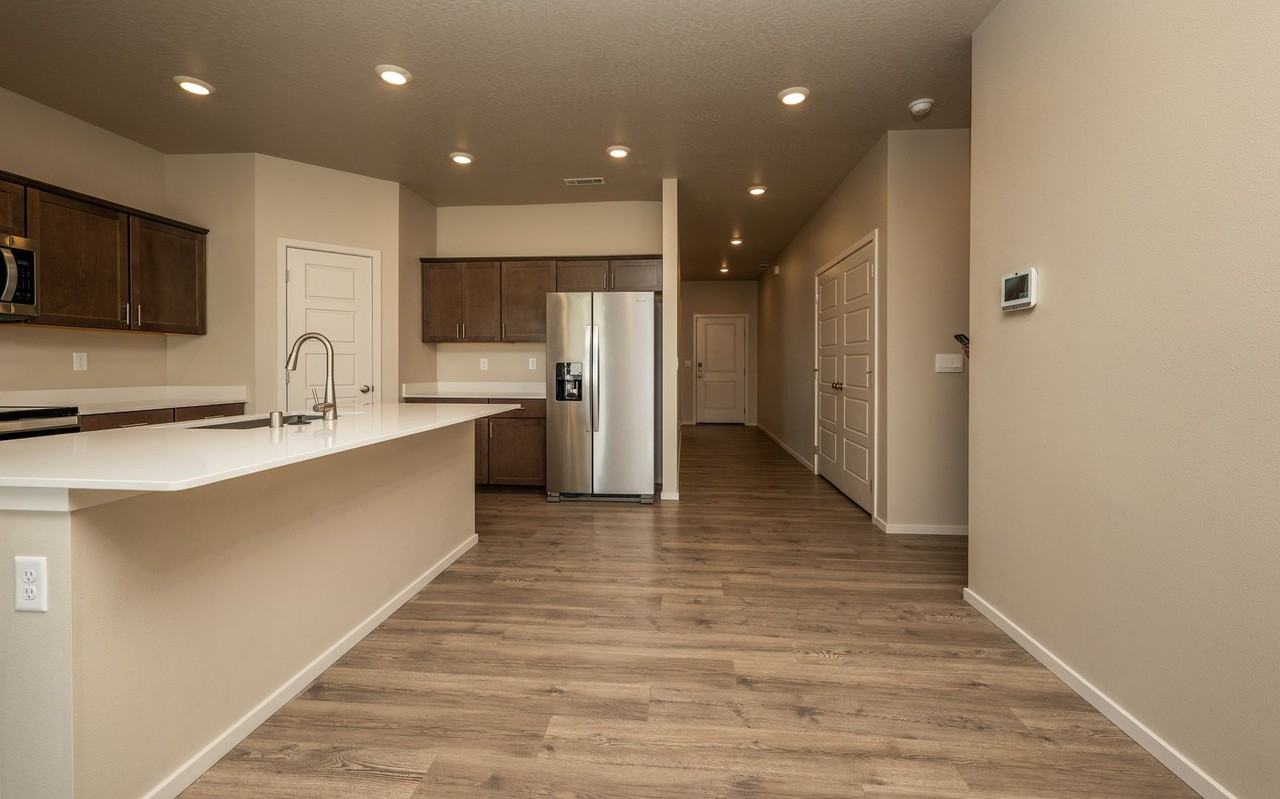 3121 E Brierwood Ave - Photo 3 of 27