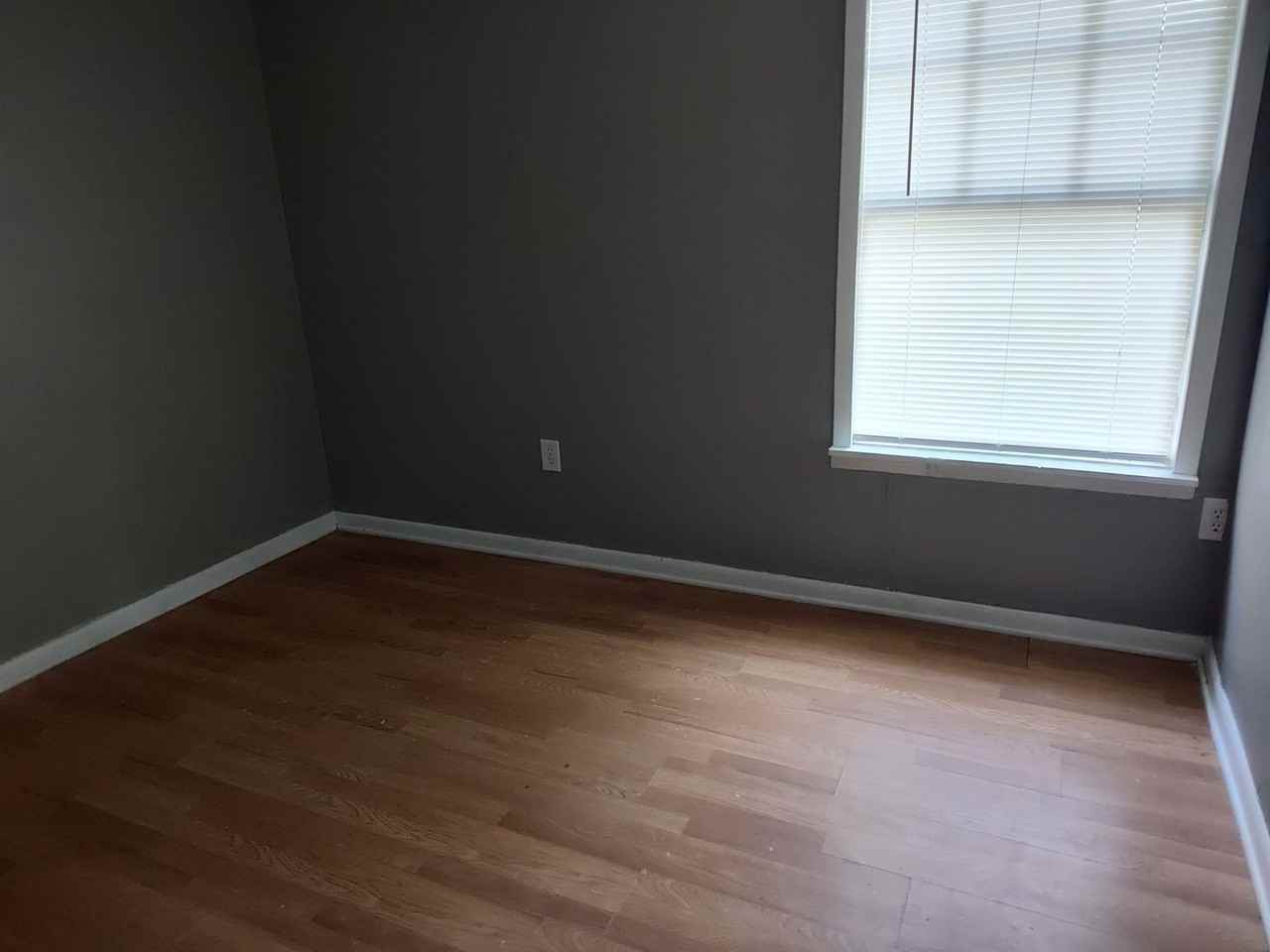 803 W High St - Photo 3 of 12