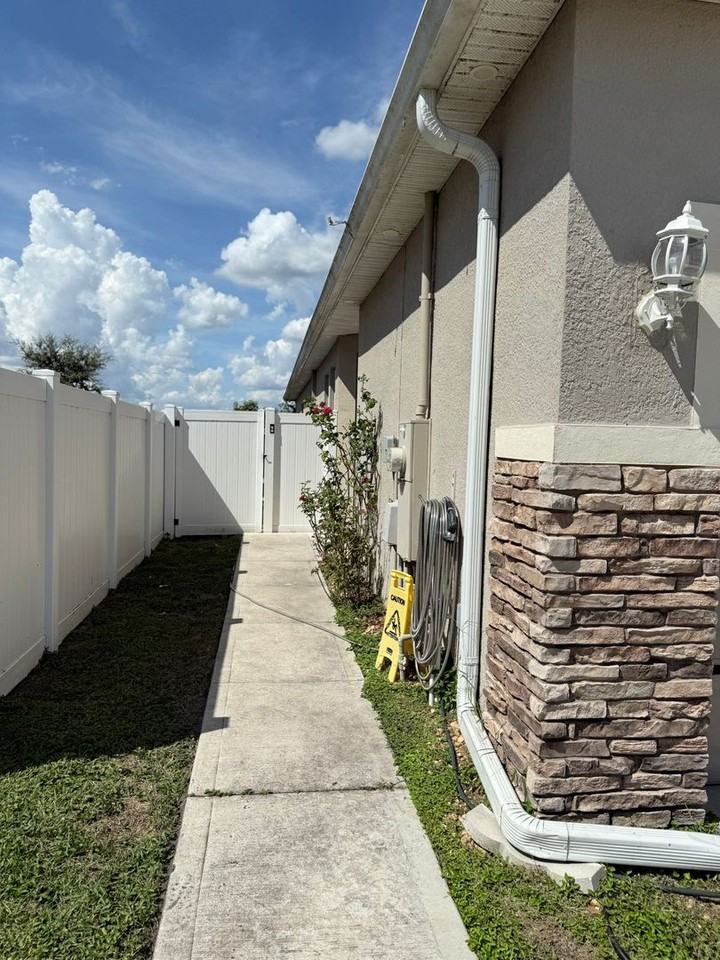 1961 Partin Terrace Road - Photo 2 of 13