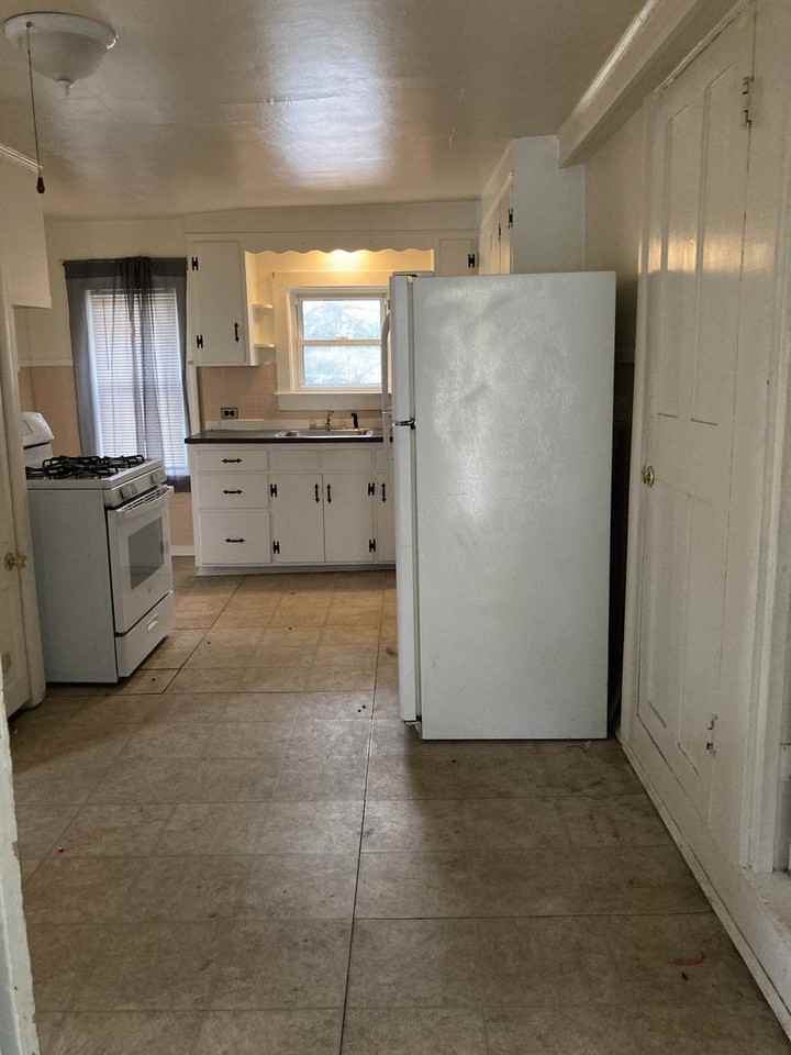 6 Reservoir Rd - Photo 2 of 22