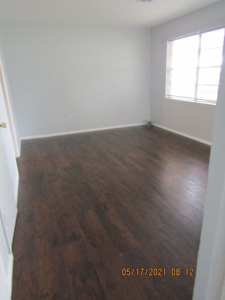 3416 Nw Williams Ave - Photo 2 of 12