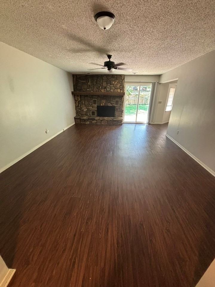 3203 E Cherokee Dr - Photo 5 of 16