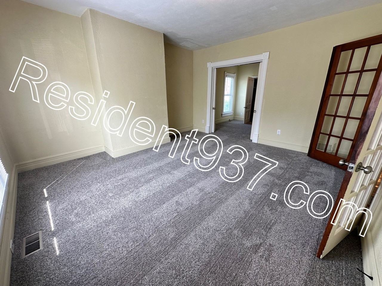 37 Bierce Ave - Photo 2 of 22
