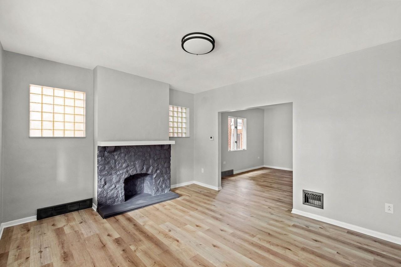 1509 Maple Ave - Photo 3 of 21