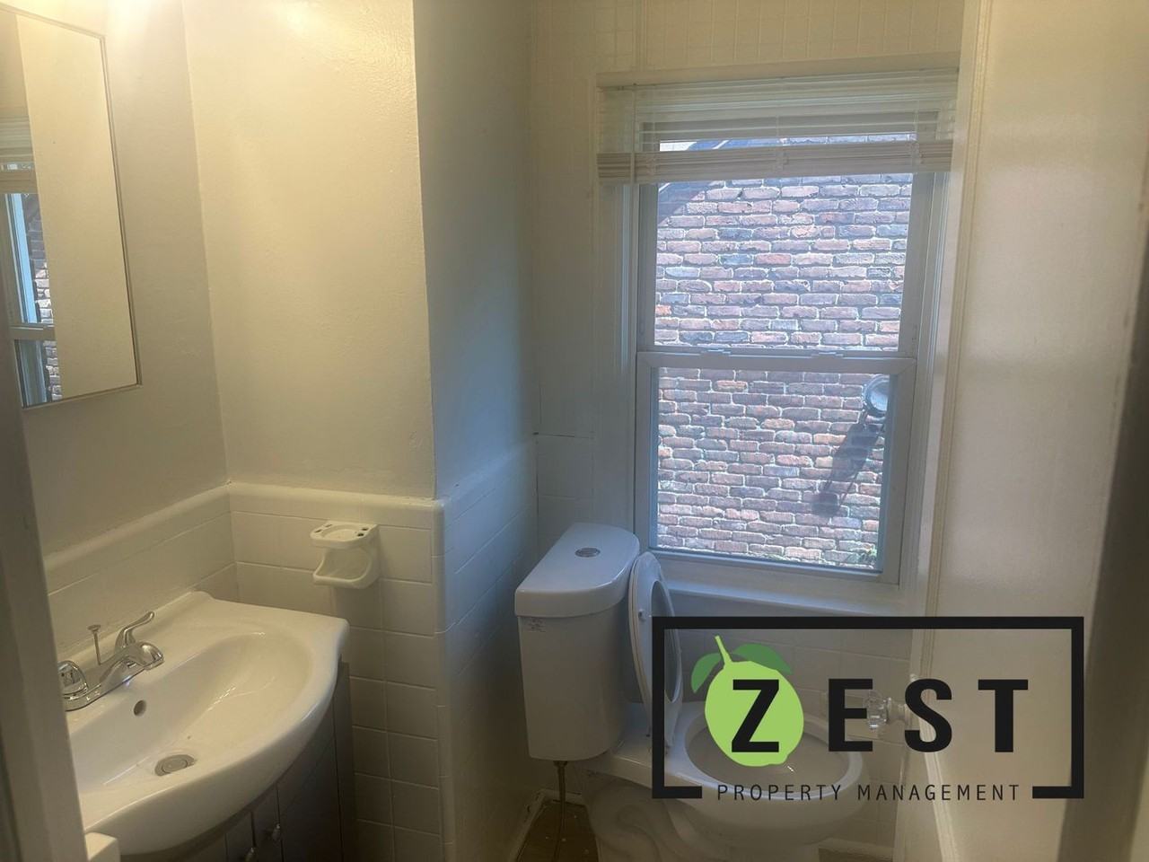 10592 Somerset Ave - Photo 4 of 13