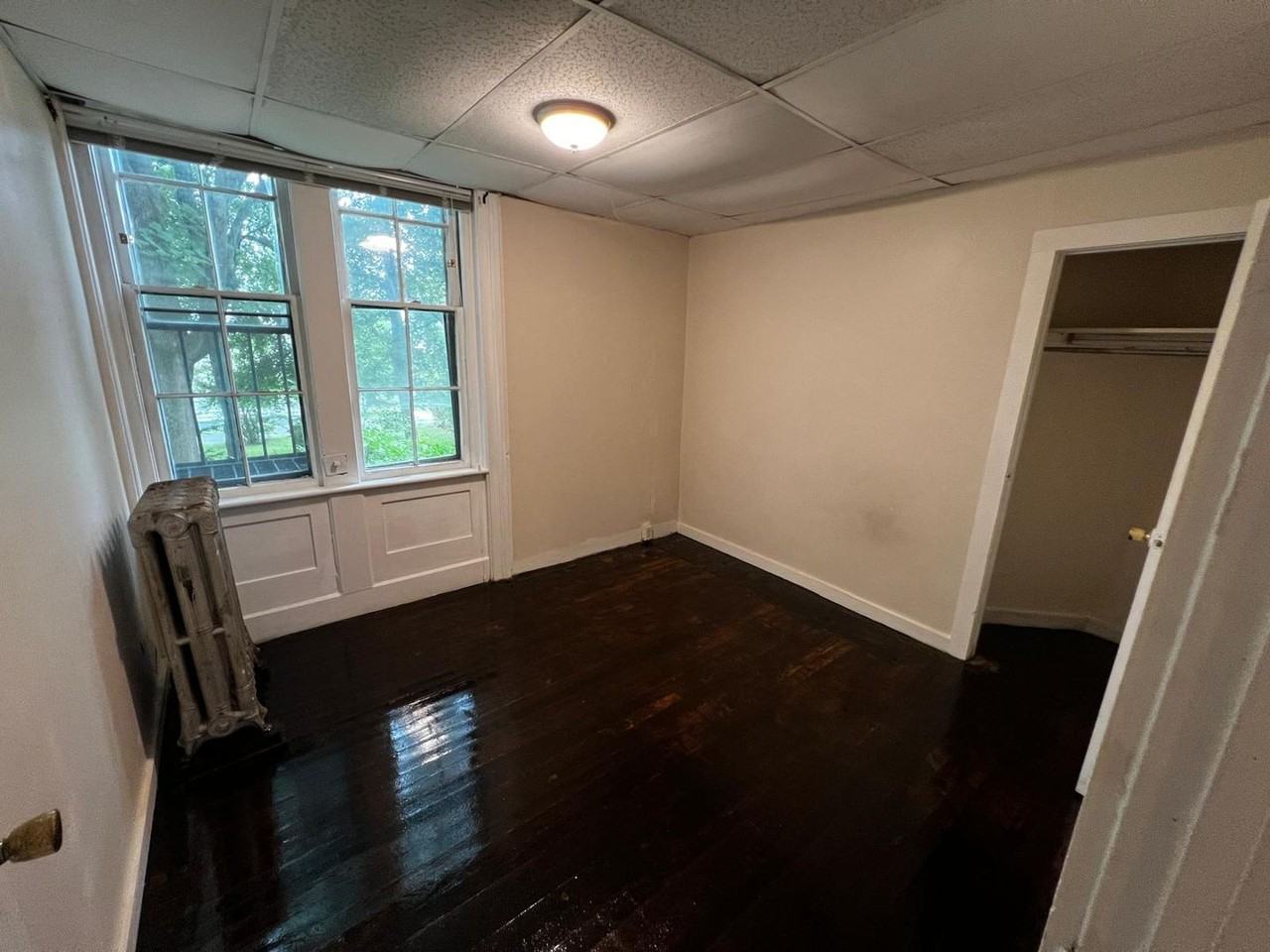 40 Perrine Avenue - Photo 5 of 26