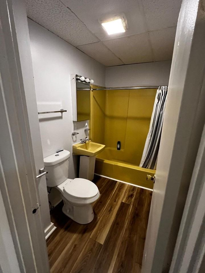 40 Perrine Avenue - Photo 7 of 26