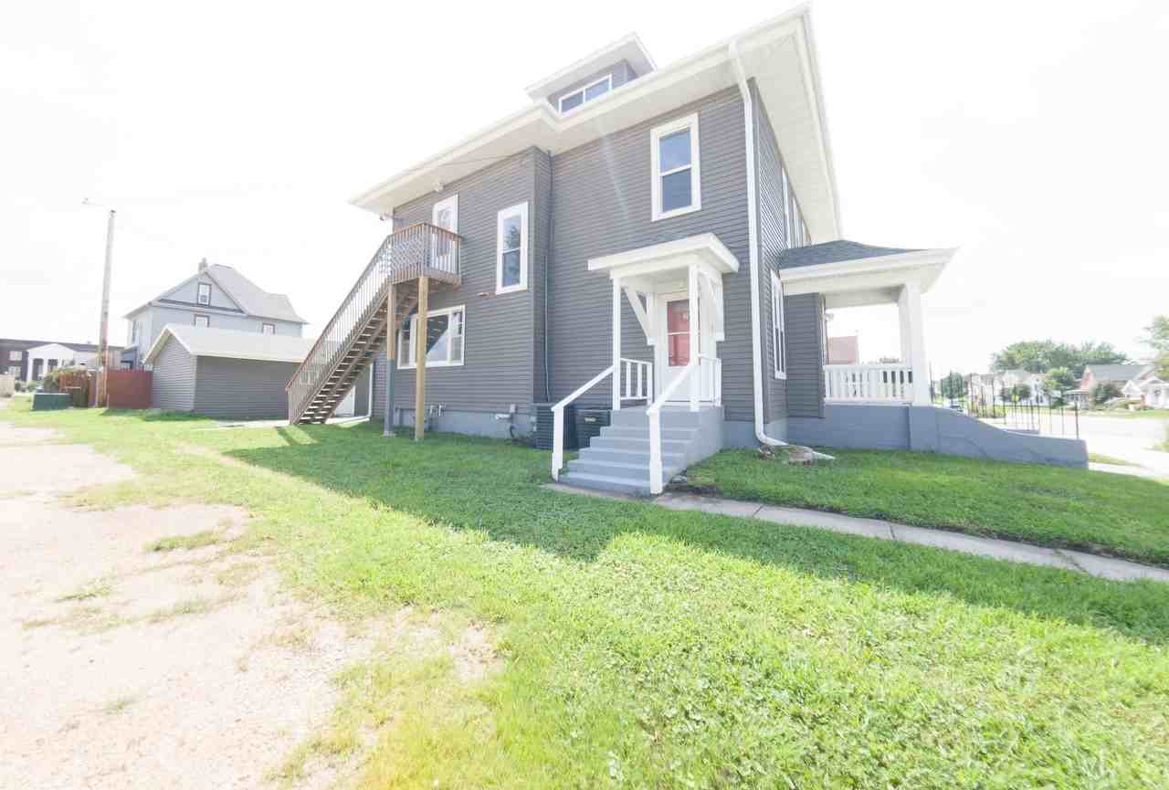 212 W State St - Photo 2 of 5