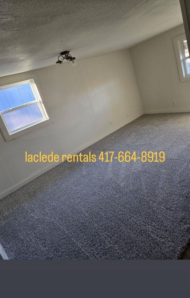 33880 Osgood Dr - Photo 2 of 5