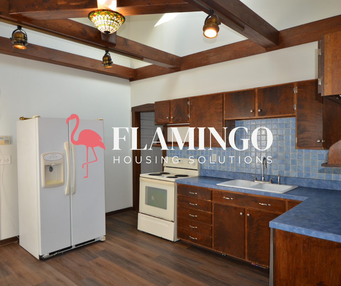 123 Cross St - Photo 4 of 13