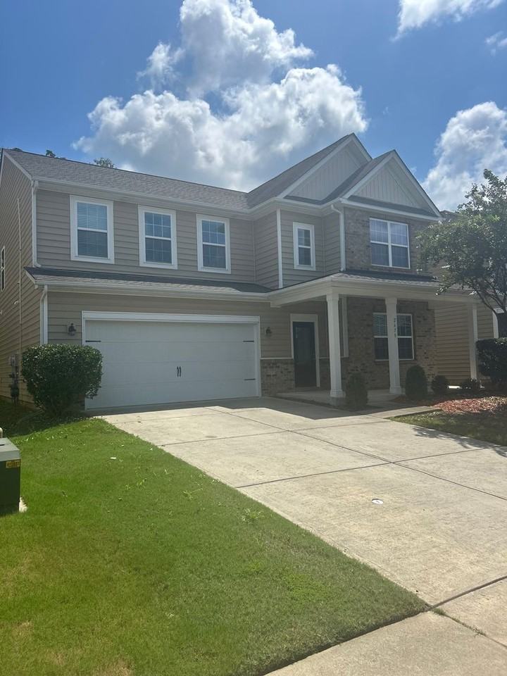 2679 Southern Trace Dr - Photo 2 of 12