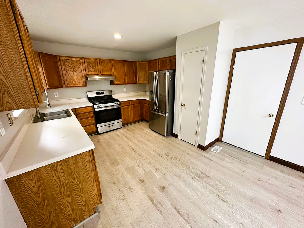 10437 Cable Ave - Photo 6 of 26