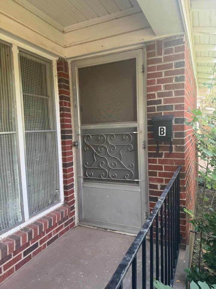 5711 Lawrence Blvd #B - Photo 2 of 9