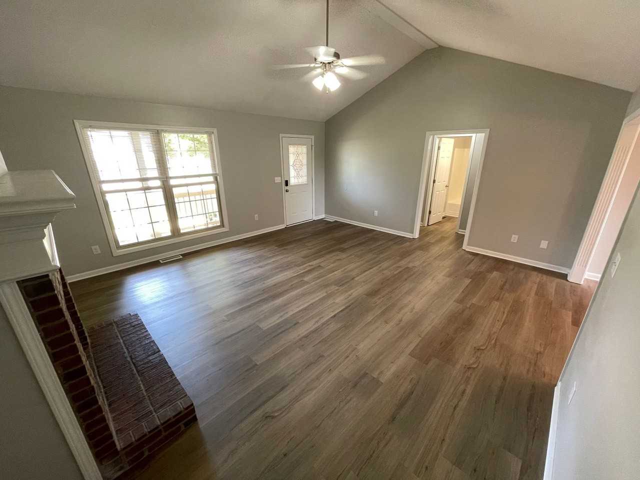 401 Warriors Way - Photo 6 of 20