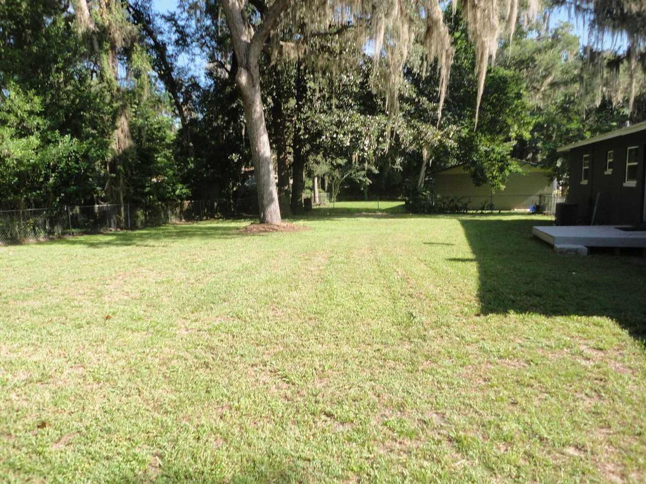 2220 Southeast 44th Terrace - Photo 3 of 17