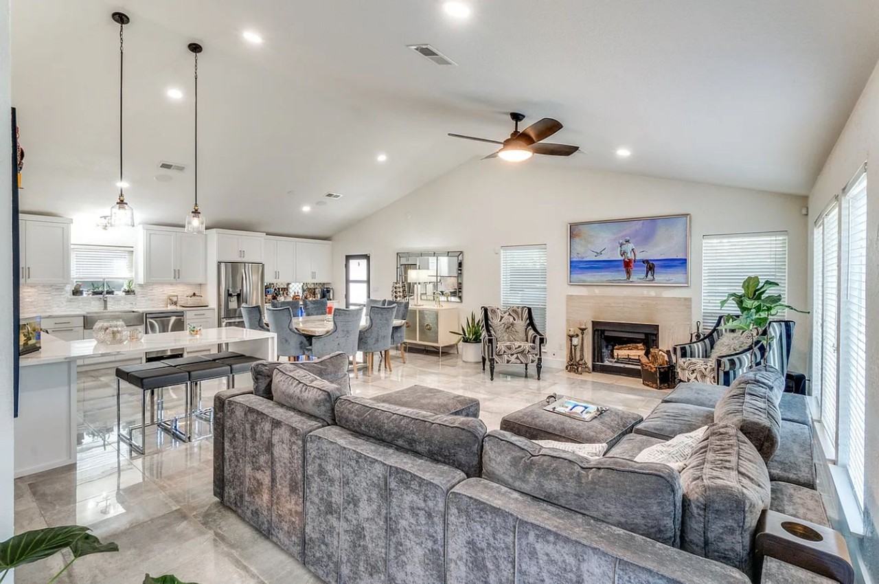 3529 Cedarplaza Ln - Photo 3 of 12