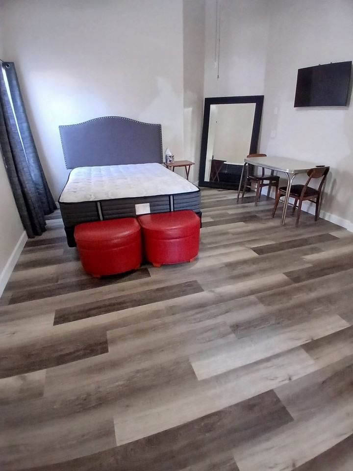 1201 Jasmine St #3 - Photo 3 of 14