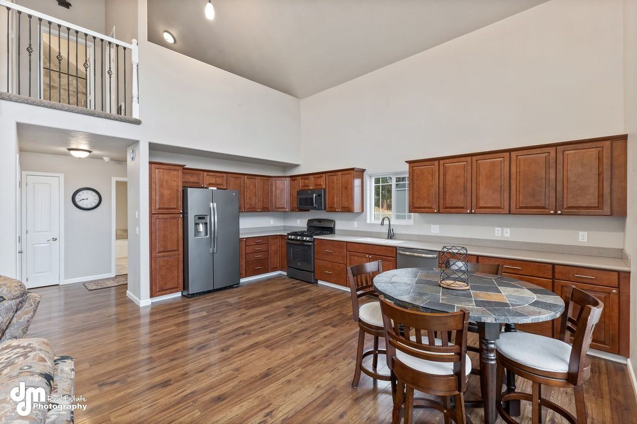 53578 Bell Ave - Photo 6 of 21