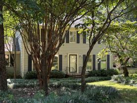 2015 Warwickshire Dr - Photo 1 of 1