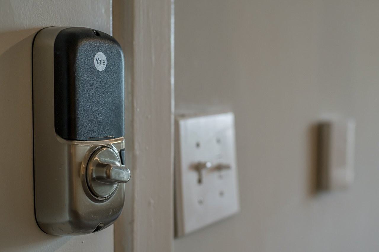 Axial Buckhead - Photo 7 of 29