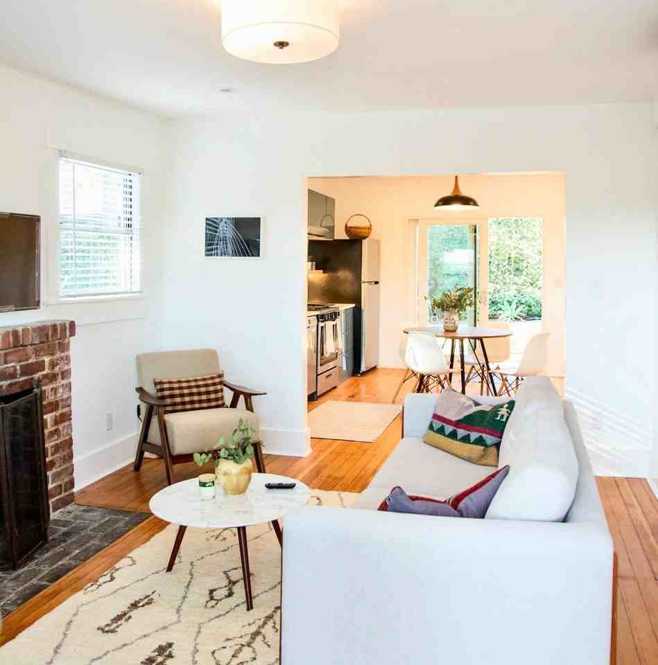 2319 Fargo Street - Photo 5 of 24